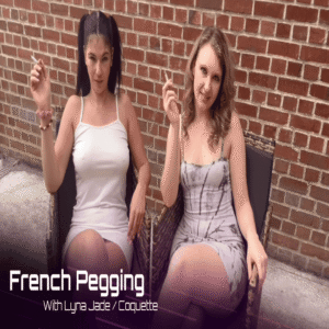 Deux déesses, leurs cigarettes, ton humiliation