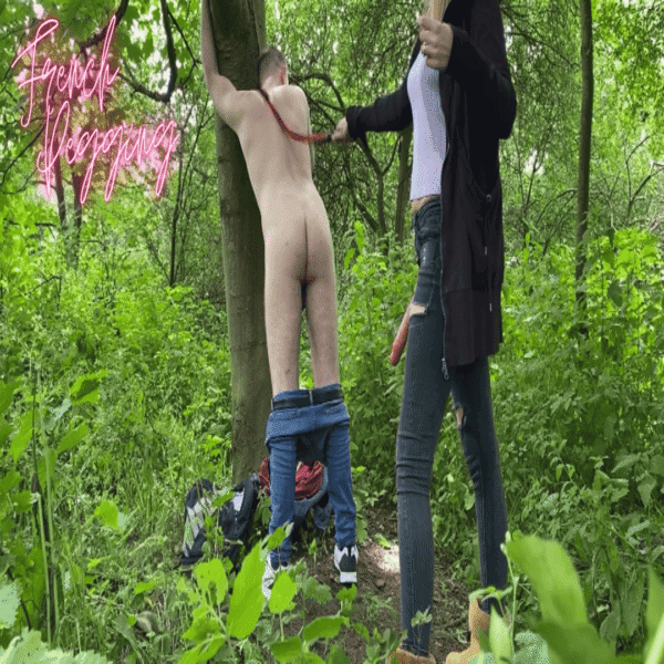 Exhibition et baisse torride au bois des voyeurs